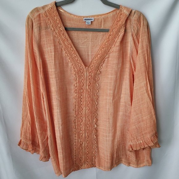 Macllyn Tops - NWOT Macllyn Women's Long Sleeve Tunic